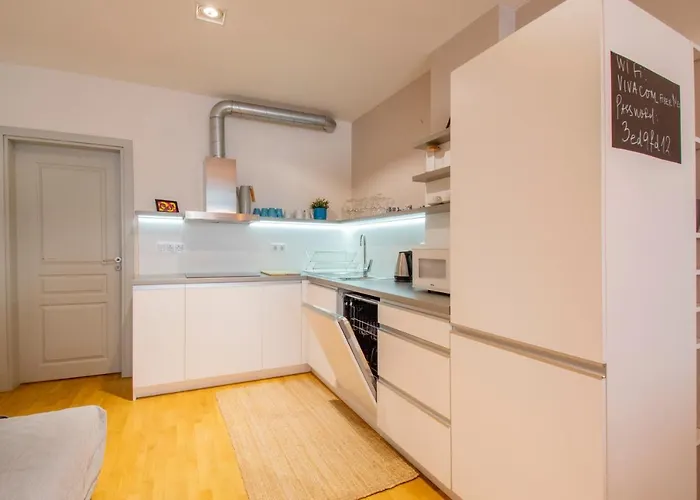 Casa Dolce Far Niente, 2bath&2bed, Parking, Vitosha Blvd דירה *