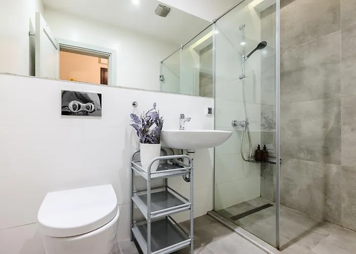 Casa Dolce Far Niente, 2bath&2bed, Parking, Vitosha Blvd דירה